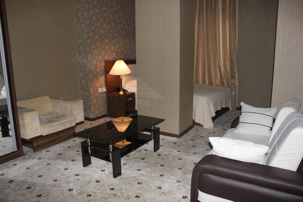 Hotel Empire Kutaisi Rom bilde