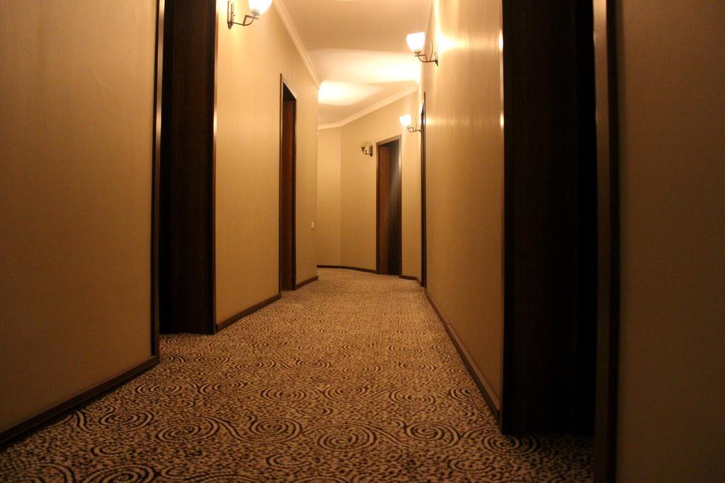 Hotel Empire Kutaisi Eksteriør bilde